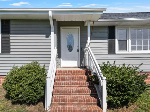 1257 Hampton RD, Inman, SC 29349-7969