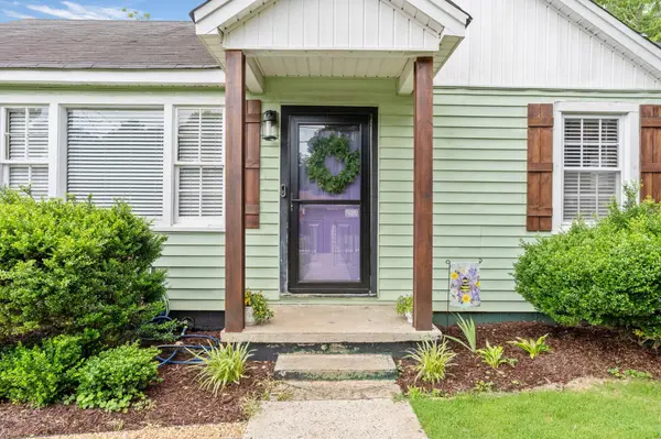 21 Nancy DR, Greenville, SC 29617