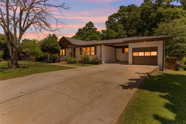 204 Montis DR, Greenville, SC 29617-8102