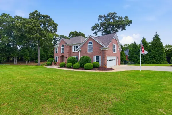 110 W Killarney LK, Moore, SC 29369