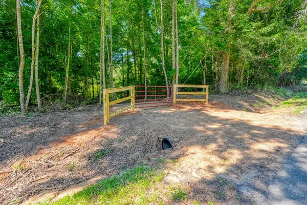 00 Thompson RD, Fountain Inn, SC 29644