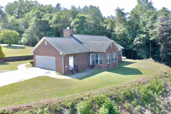 396 Will Landrum Rd, Chesnee, SC 29323