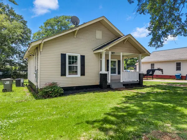 128 Hill ST, Wellford, SC 29385