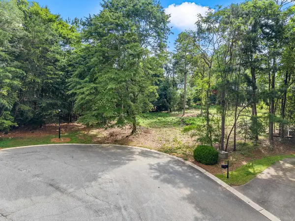 160 Turnberry Dr, Spartanburg, SC 29306