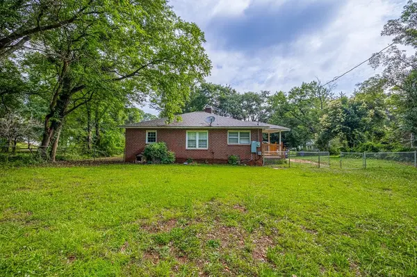 157 Hampton ST, Wellford, SC 29385
