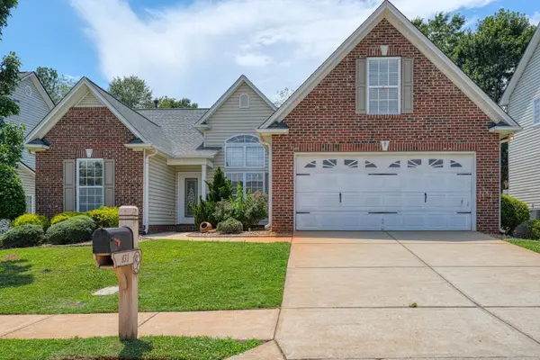 831 Vandenburg DR, Boiling Springs, SC 29316