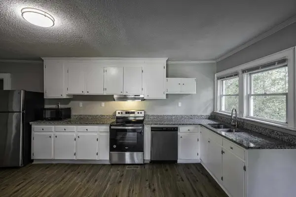 190 North ST, Wellford, SC 29385