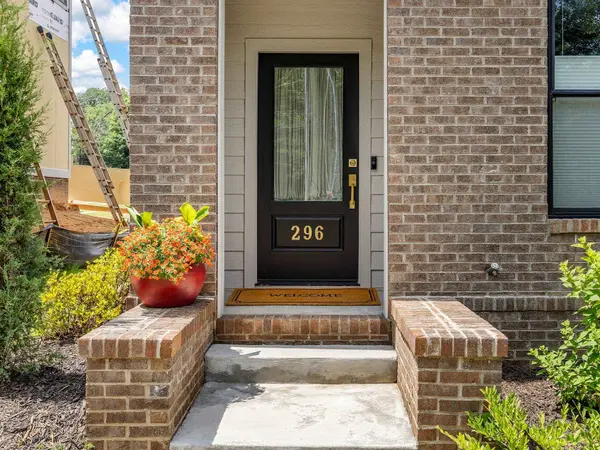 296 College ST, Spartanburg, SC 29303