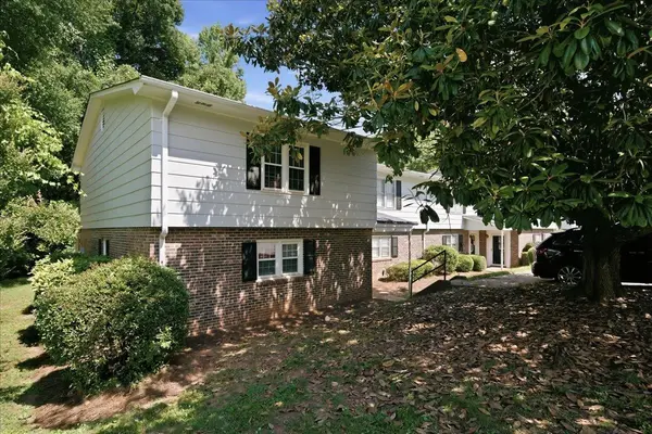 25 Summercreek DR, Spartanburg, SC 29307