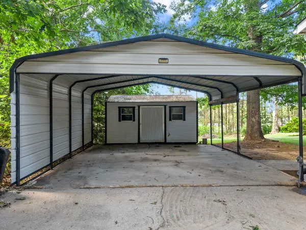 208 Red Raven DR, Greer, SC 29651