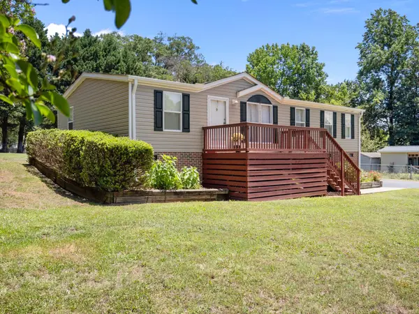 324 Groce Meadow Rd, Taylors, SC 29687