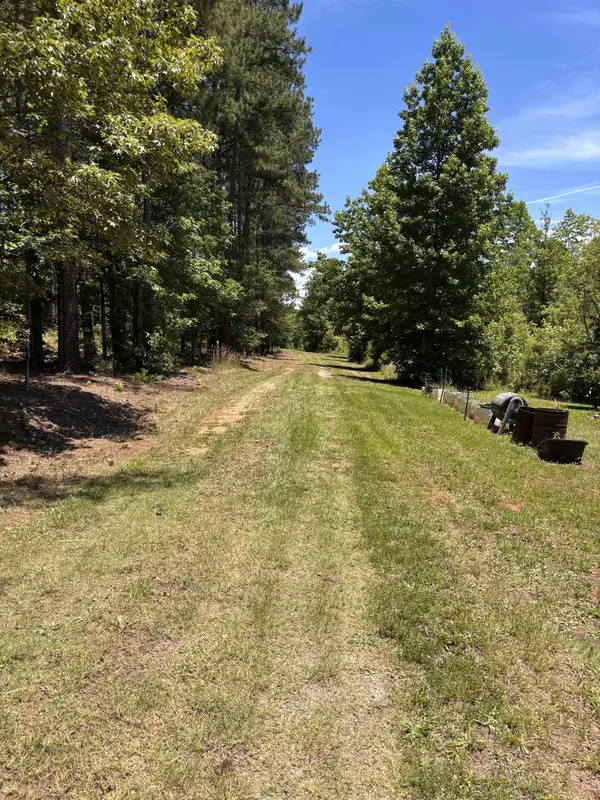 418 Green River Rd, Gaffney, SC 29341