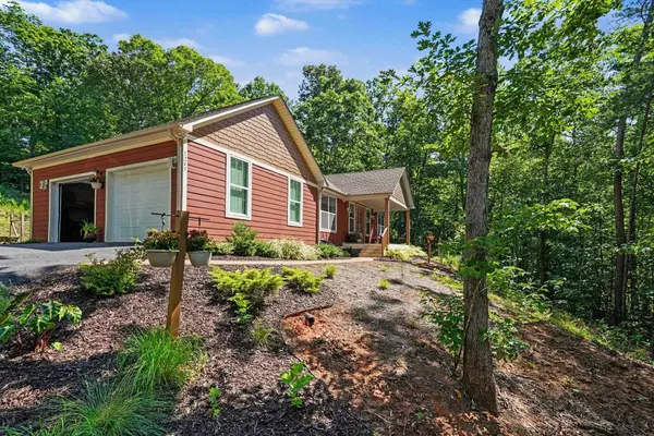1241 Hayes RD, Columbus, NC 28722