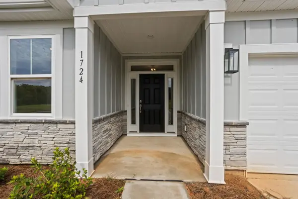 1724 Constitution LN, Moore, SC 29369