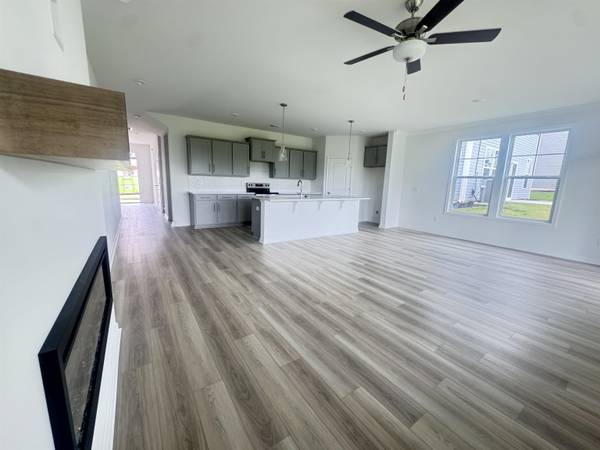 2049 Halton Oaks DR, Spartanburg, SC 29303