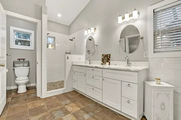 736 Three Wood LN, Woodruff, SC 29388