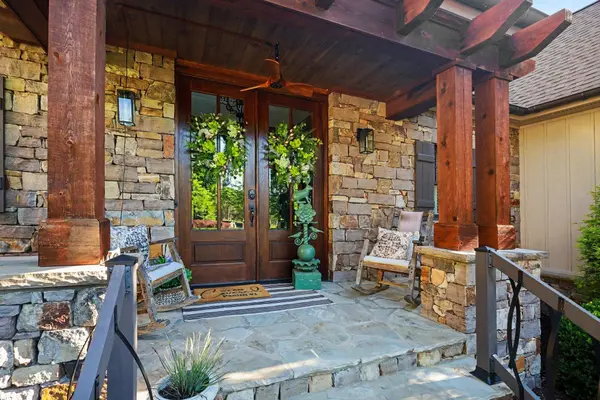 2554 Deep Gap Farm RD, Mill Spring, NC 28756