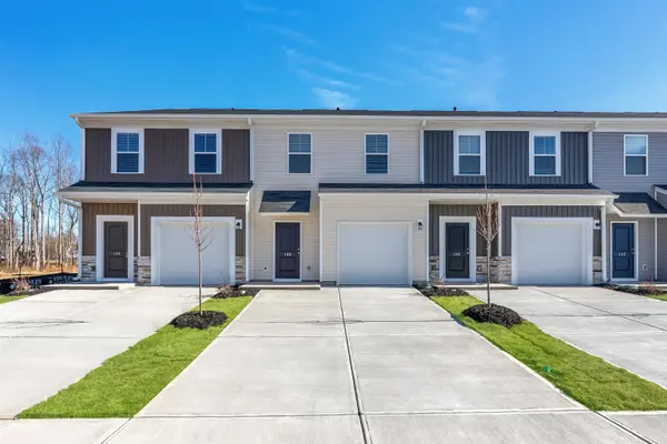 197 Randwick LN, Greer, SC 29651