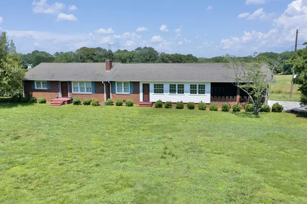 572 Green River RD, Chesnee, SC 29323-9474