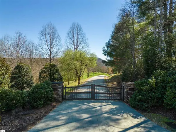 132 Overlook Park DR, Hendersonville, NC 28792