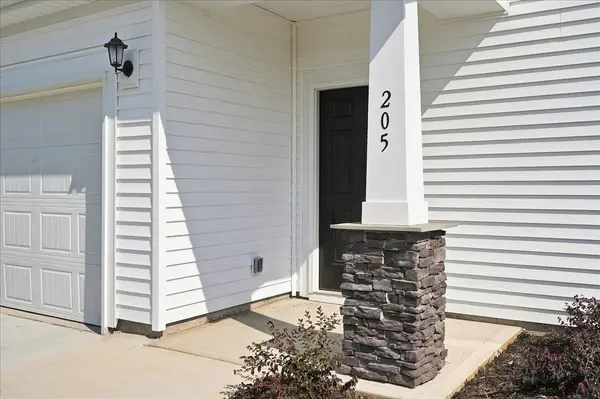 205 Moretz PL, Spartanburg, SC 29306