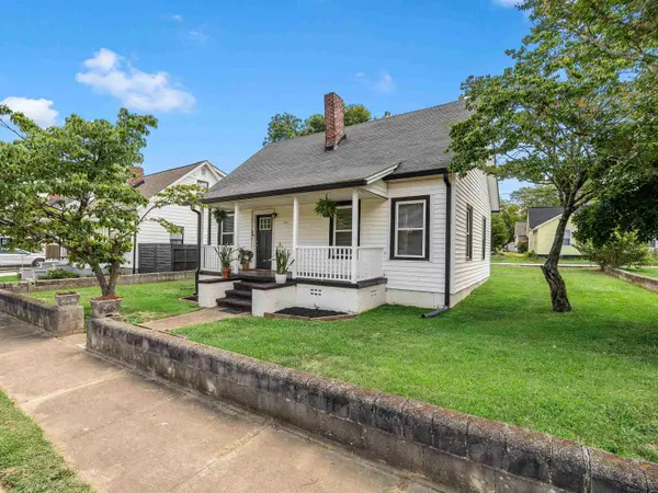 52 Hutchins ST, Greenville, SC 29605