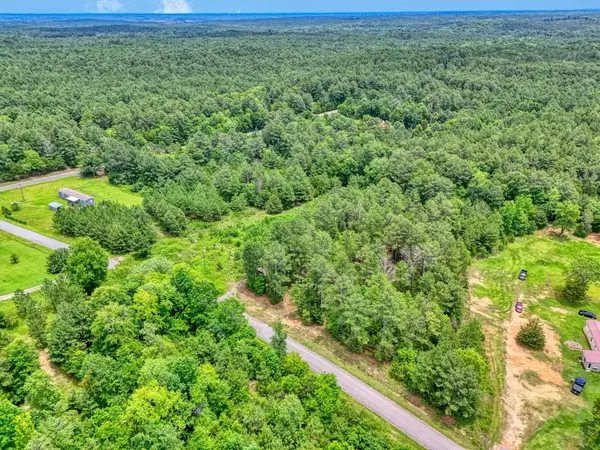 00 Stomp Springs CIR, Clinton, SC 29325