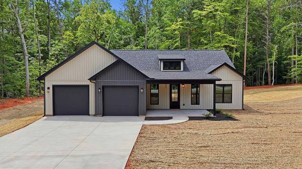 2835 Melvin Hill RD, Campobello, SC 29322
