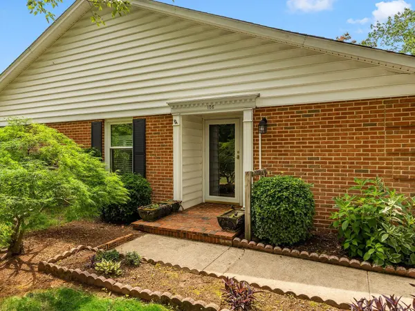 106 Buckstone LN, Spartanburg, SC 29307