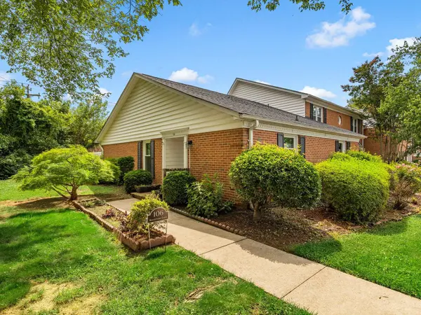 106 Buckstone LN, Spartanburg, SC 29307