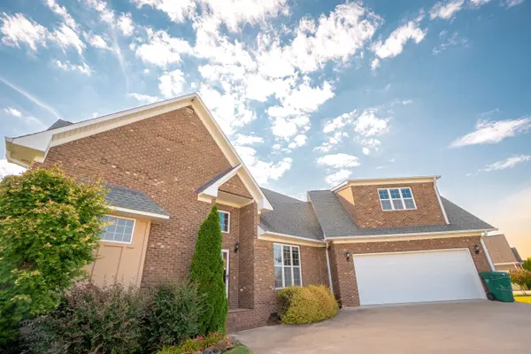 105 N Stallion Dr, Cowpens, SC 29330