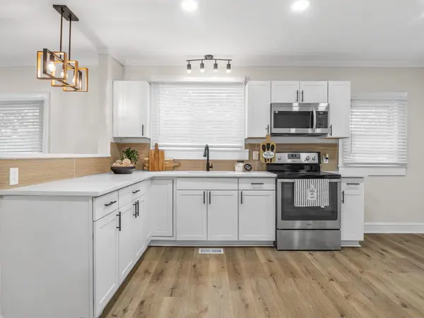 303 Highland Ave, Spartanburg, SC 29306-6011