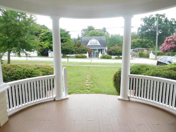 107 Douglas Heights ST, Union, SC 29379