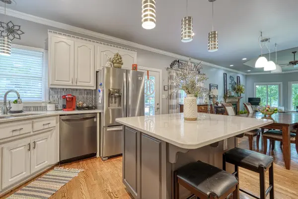 335 Hillcove PT, Wellford, SC 29385