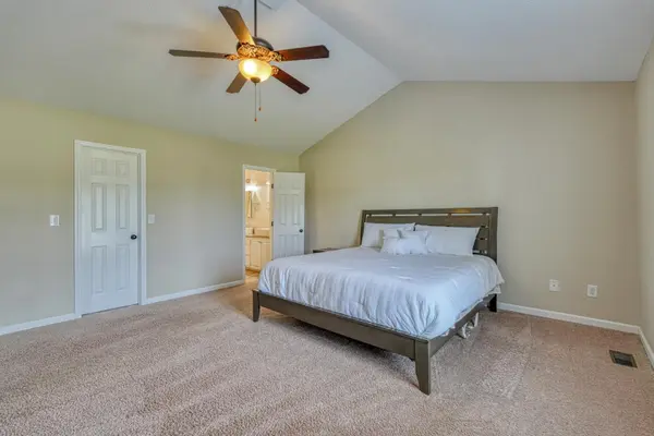 140 Bermuda LN, Inman, SC 29349