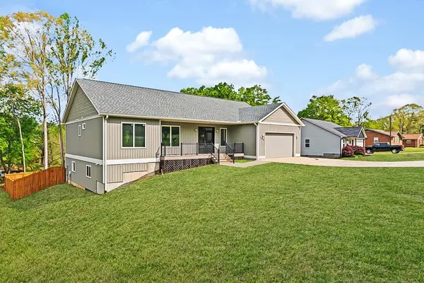 308 Pineridge DR, Spartanburg, SC 29303