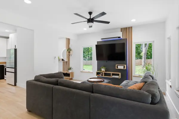 136 Downey RD, Inman, SC 29649