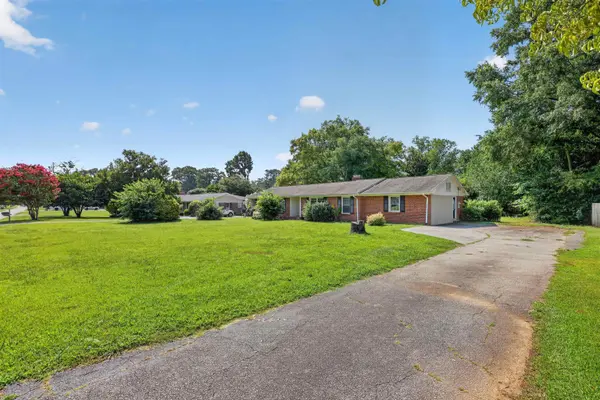 112 Thunderbird PL, Spartanburg, SC 29307