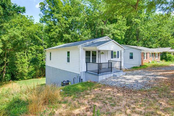 705 W Georgia ST, Woodruff, SC 29388