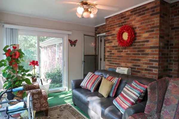 500 W Rutherford ST, Landrum, SC 29356