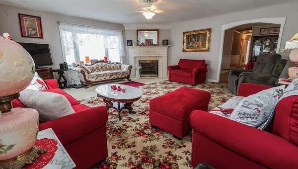 500 W Rutherford ST, Landrum, SC 29356