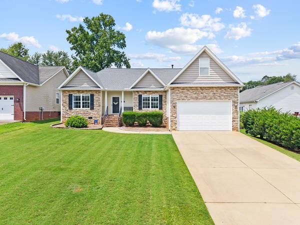 414 Landstone TER, Boiling Springs, SC 29316