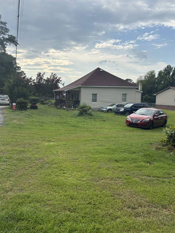116 Allison ST, Cowpens, SC 29330