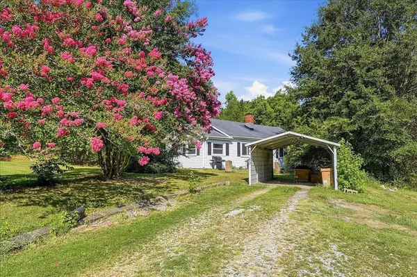 2060 Highway 418, Pelzer, SC 29669