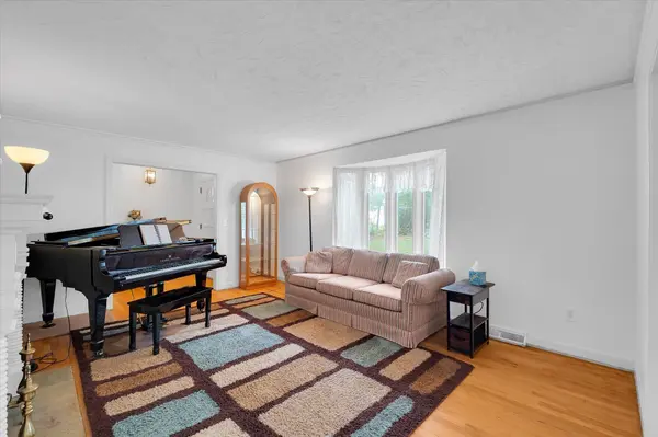 14 Watkins Bridge RD, Greenville, SC 29617