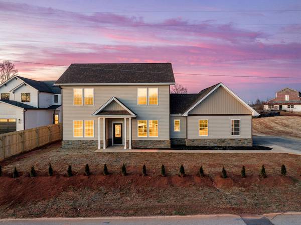 224 W Clark RD, Inman, SC 29349