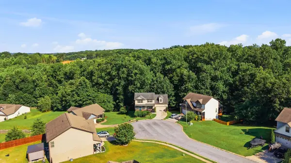 212 Dayside CT, Greer, SC 29651