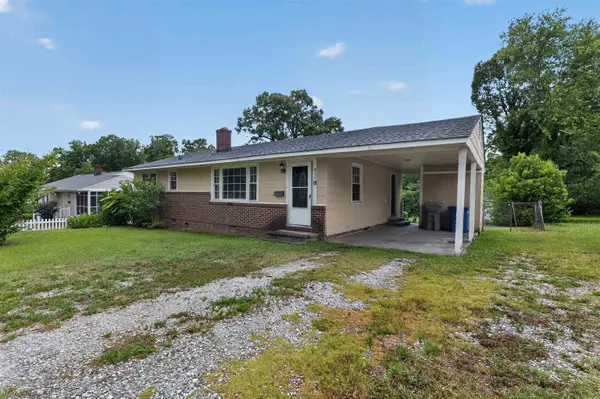 417 Crestview DR, Spartanburg, SC 29306