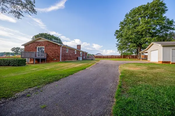 1326 Mount Zion RD, Spartanburg, SC 29303