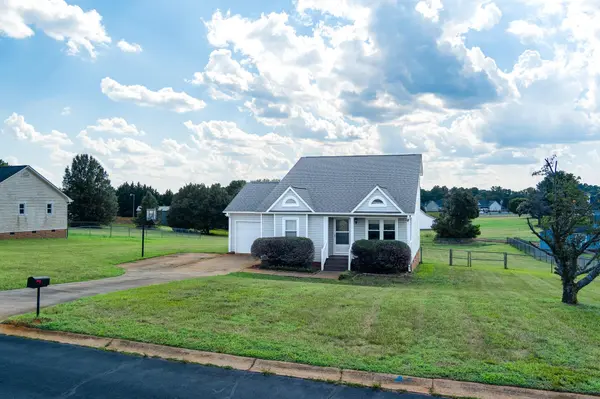 215 Upland View DR, Boiling Springs, SC 29316